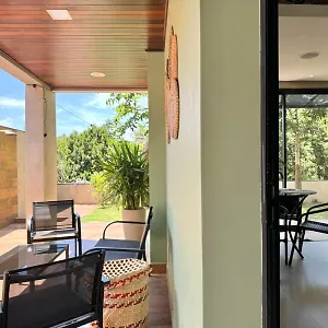 Casa de Férias Ao Mar, Jardim E Em Cabecudas Oka-real, Itajaí